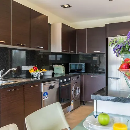 Bay 3 Bedroom * Larnaca