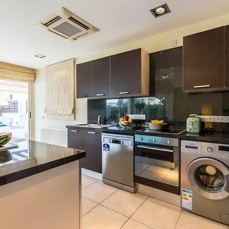 Bay 3 Bedroom * Larnaca